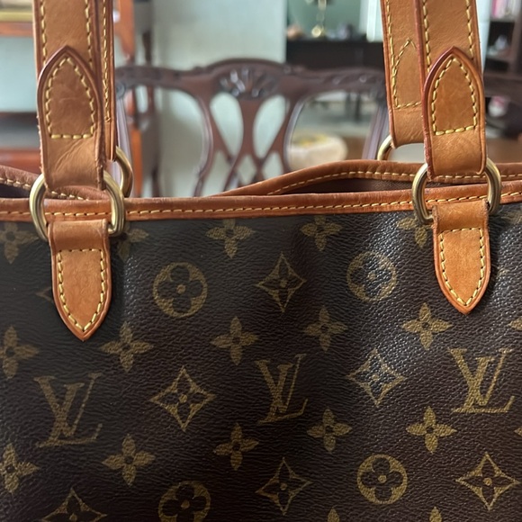 Louis Vuitton Batignolles Horizontal Shoulder Bag - Picture 4 of 15